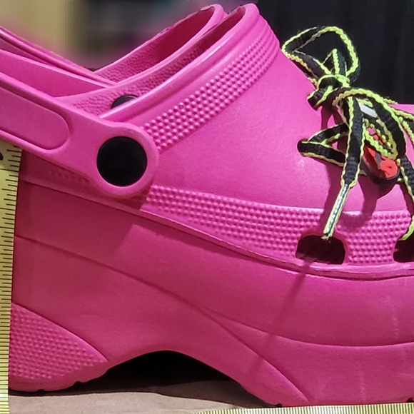 Platform Clogs - Picture 3 of 7